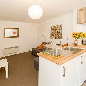 Apartment Beddoe Premier Near Winchester And Southampton